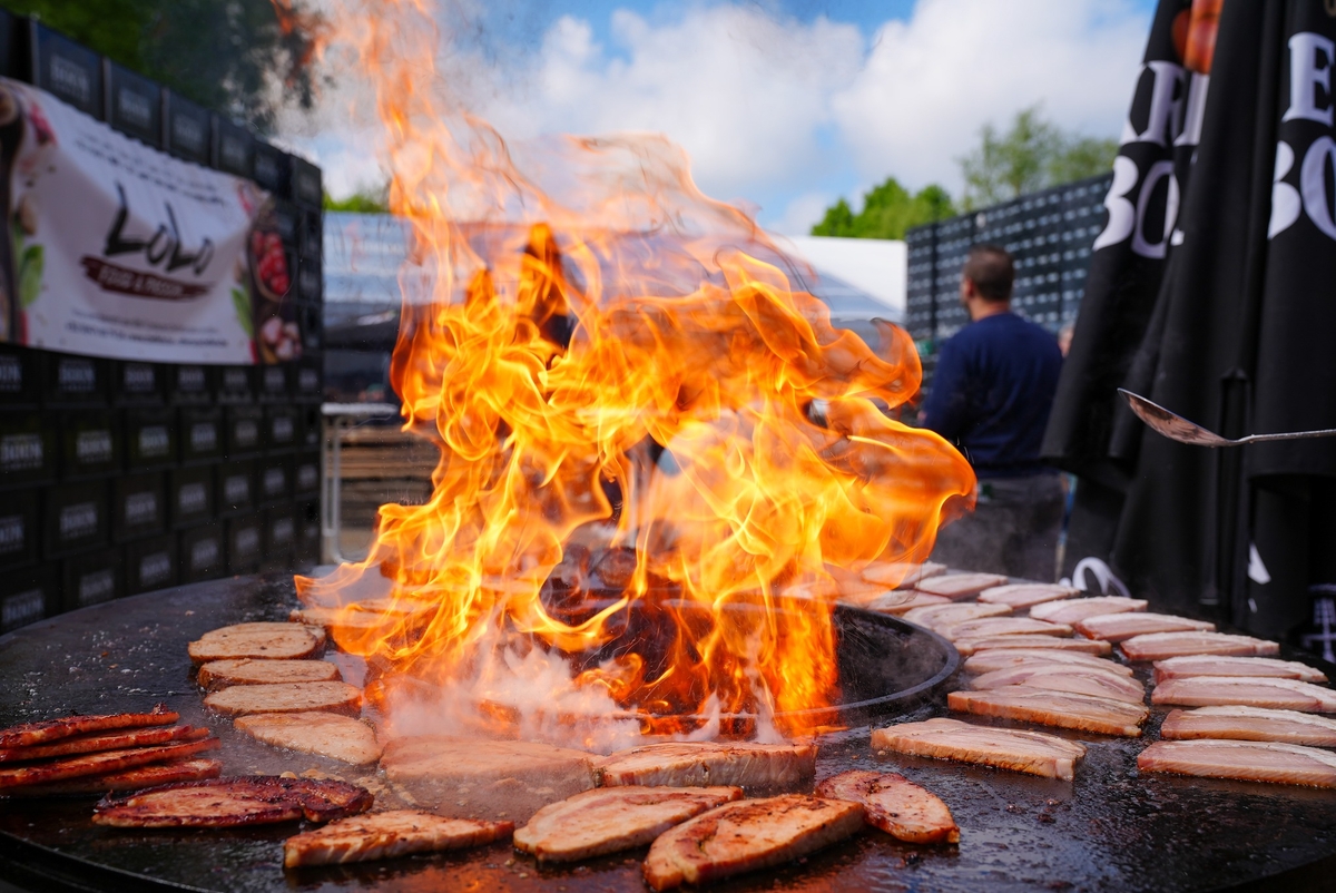 ﾌﾞｰﾝ ｵｳﾄﾞｸﾞｰｽﾞﾎﾞｰﾝ ﾌﾞﾗｯｸﾗﾍﾞﾙ#8 750ml | すがや魅惑の麦酒